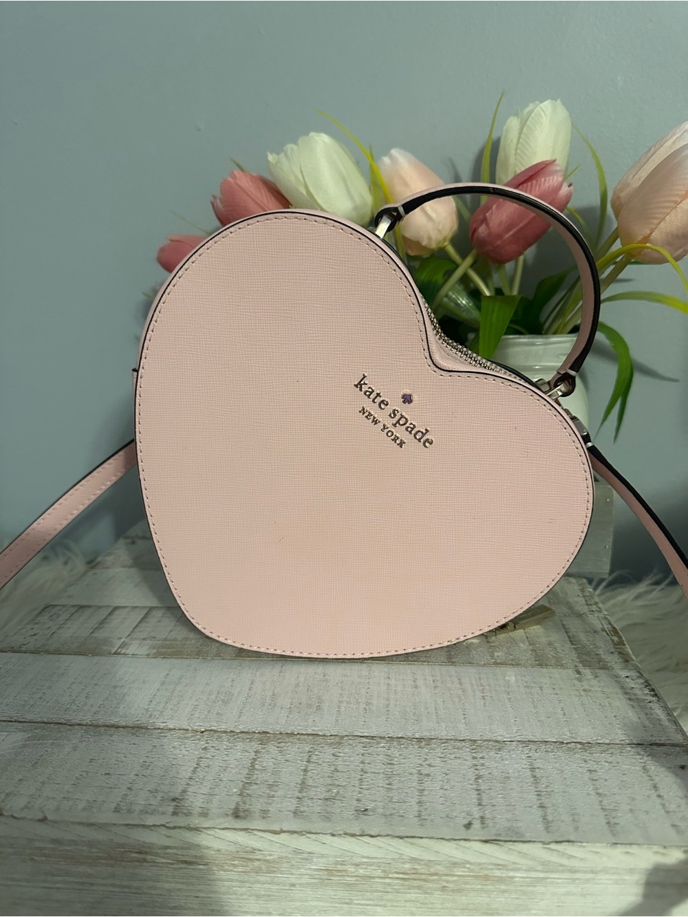 Kate spade love shack heart crossbody bag